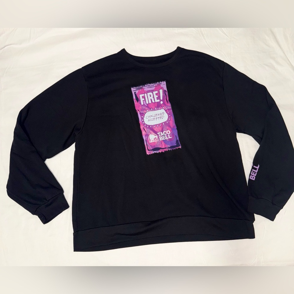 TACO BELL SWEETSHIRT BLACK FIRE! CHALLENGE ACCEPTED SIZE XL EXCE CONDITIONS